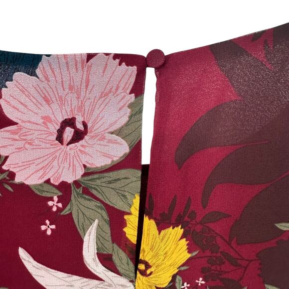 NWOT Vince Camuto Burgundy Floral Bell Sleeve Blouse Size Medium - Picture 5 of 9